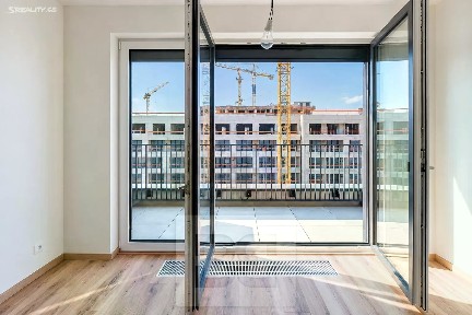 Poděbradská, Praha - Hloubětín