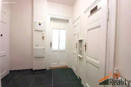 Pronájem bytu 2+kk 54 m²