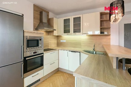 Pronájem bytu 3+kk 67 m²
