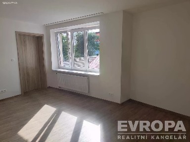 Pronájem bytu 2+kk 48 m²
