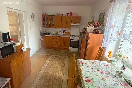 Pronájem rodinného domu 140 m², pozemek 685 m²