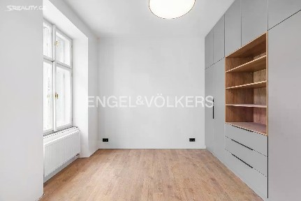 Pronájem bytu 3+kk 102 m²