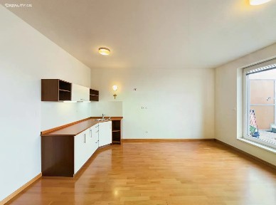 Pronájem bytu 2+kk 48 m²