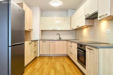 Pronájem bytu 2+kk 58 m²