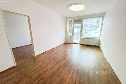 Zásadská, Praha - Střížkov