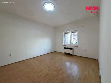 Pronájem bytu 1+1 43 m²