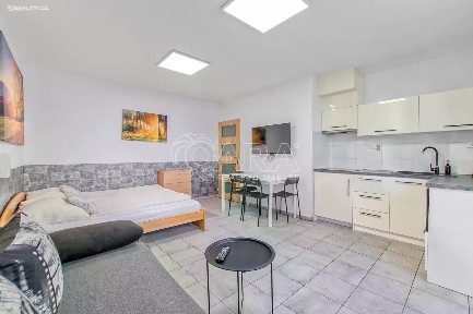 Pronájem bytu 1+kk 32 m²