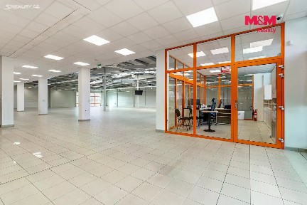 Pronájem obchodního prostoru 1224 m²
