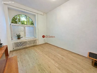 náměstí Čs. legií, Pardubice - Zelené Předměstí