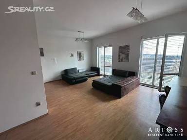 Pronájem bytu 1+kk 74 m²