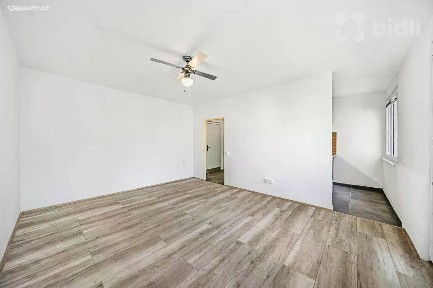 Pronájem bytu 1+kk 30 m²