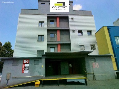Pronájem skladového prostoru 903 m²