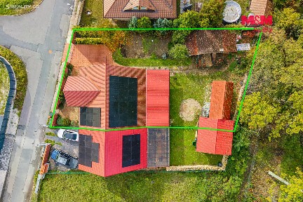 Prodej rodinného domu 232 m², pozemek 670 m²