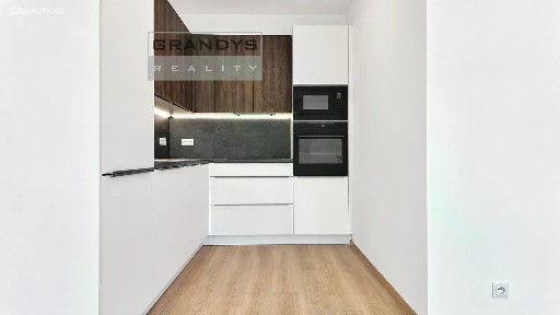Pronájem bytu 2+kk 61 m²