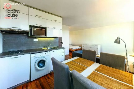 Pronájem bytu 1+kk 37 m²