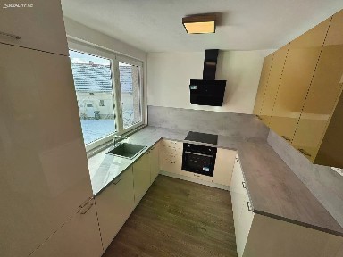 Pronájem bytu 3+kk 73 m²