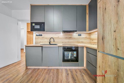 Pronájem bytu 2+kk 60 m²