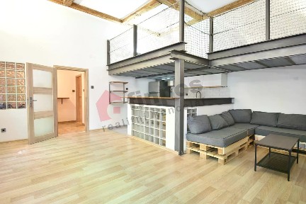 Pronájem bytu 2+kk 79 m²
