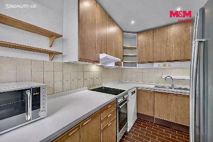 Prodej rodinného domu 120 m², pozemek 4288 m²