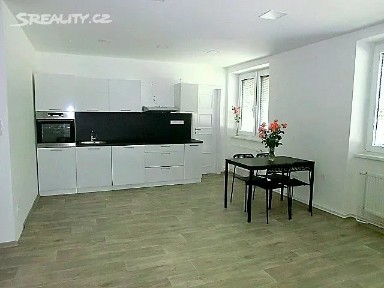 Pronájem bytu 2+kk 65 m²