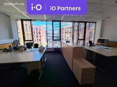 Pronájem kanceláře 241 m²