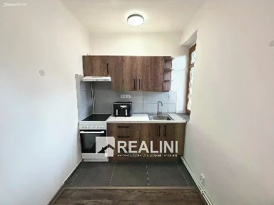Pronájem bytu 1+kk 30 m²