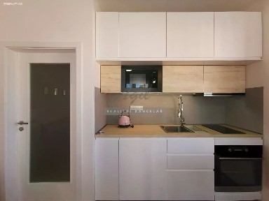 Pronájem bytu 1+kk 38 m²