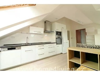 Pronájem bytu 2+kk 52 m²