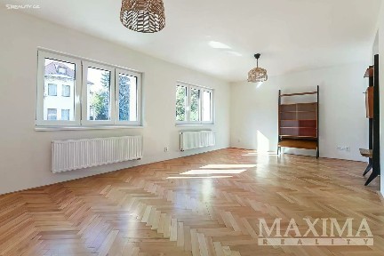 Pronájem rodinného domu 190 m², pozemek 332 m²