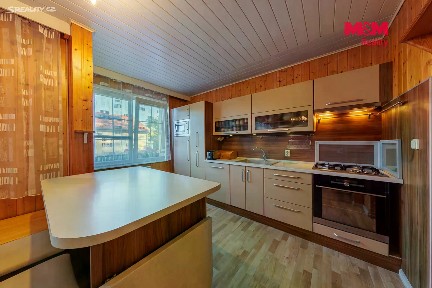 Prodej rodinného domu 158 m², pozemek 1319 m²