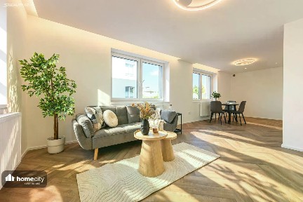 Prodej bytu 2+kk 64 m²