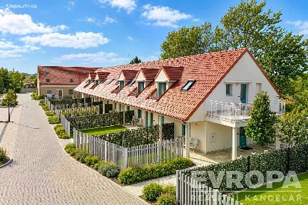 Pronájem bytu 3+kk 65 m²