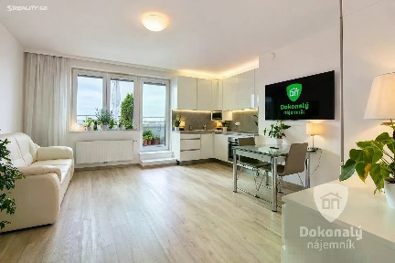 Pronájem bytu 2+kk 69 m²