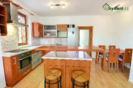 Pronájem bytu 3+kk 95 m²