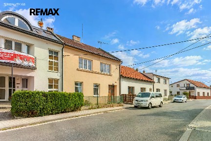 Prodej rodinného domu 240 m², pozemek 375 m²