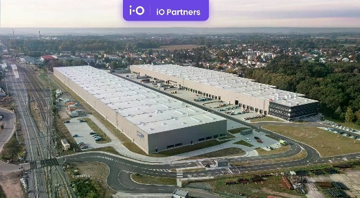 Pronájem skladového prostoru 7823 m²