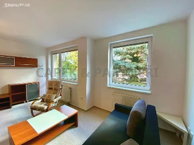 Pronájem bytu 1+kk 35 m²
