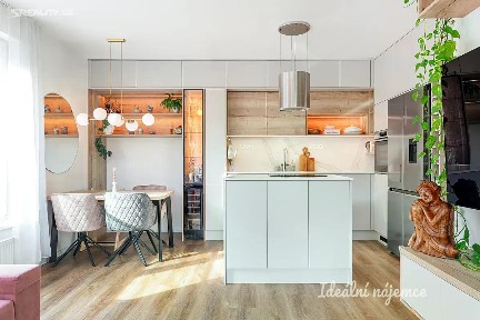 Pronájem bytu 3+kk 70 m²
