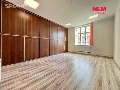 Pronájem kanceláře 100 m²