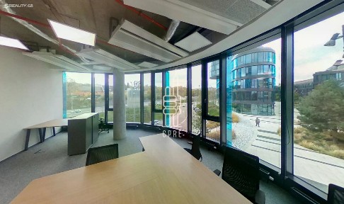 Pronájem kanceláře 1292 m²