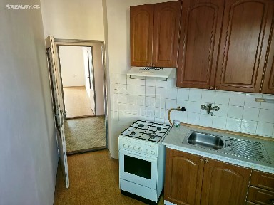 Nerudova, Sezemice