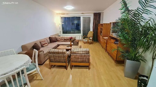 Pronájem bytu 1+kk 42 m²