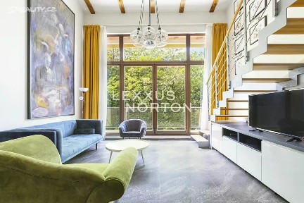 Pronájem bytu 2+kk 87 m²