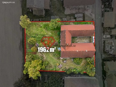 Prodej rodinného domu 299 m², pozemek 1962 m²