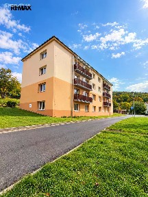 Májová, Meziboří