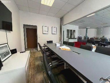 Pronájem kanceláře 97 m²