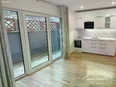 Pronájem bytu 2+kk 36 m²