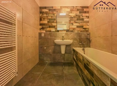 Pronájem bytu 2+kk 48 m²