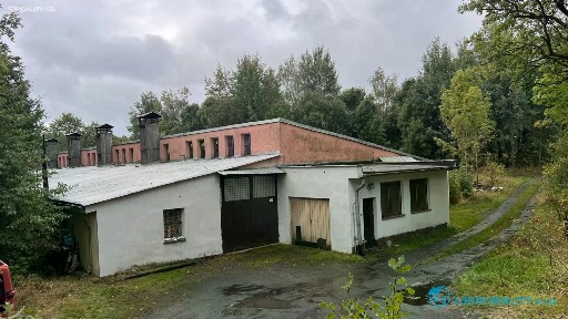 Prodej skladového prostoru 1529 m²