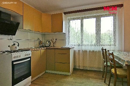 Pronájem rodinného domu 101 m², pozemek 990 m²